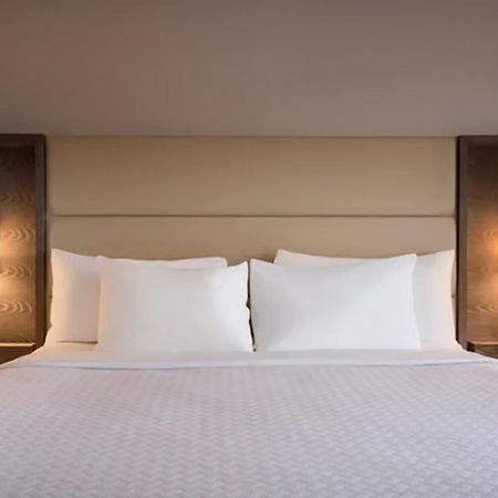 Crowne Plaza Englewood By Ihg Hotel Eksteriør billede