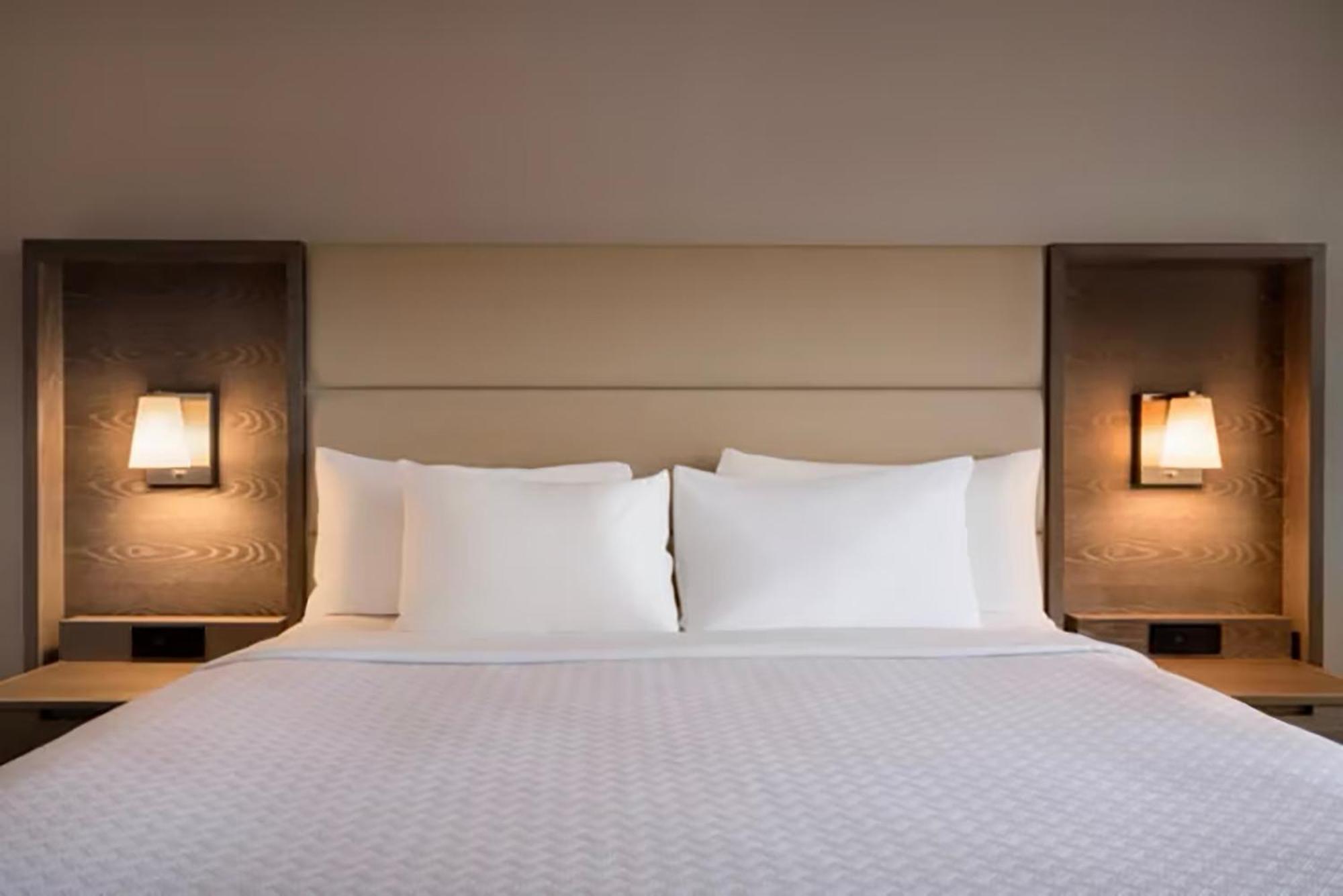 Crowne Plaza Englewood By Ihg Hotel Eksteriør billede